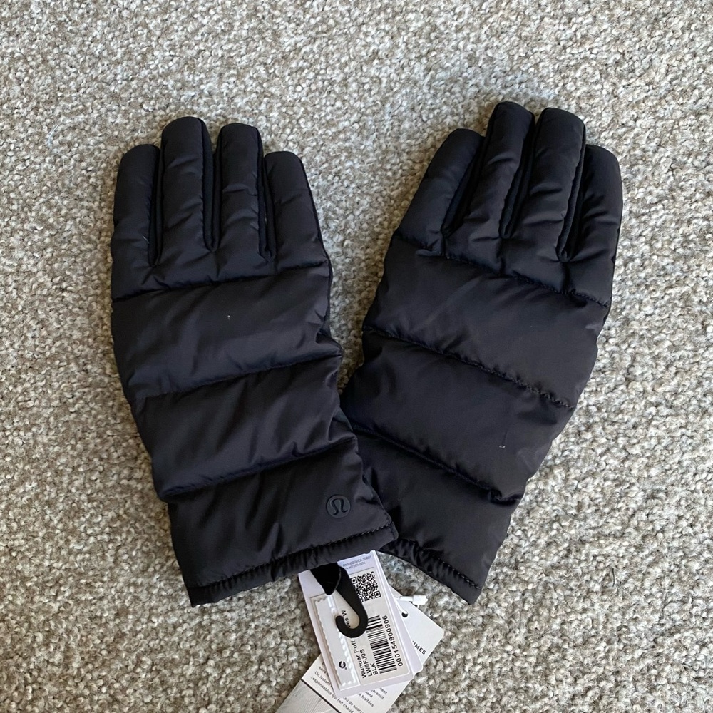 Lululemon Men’s Wunder Puff Gloves